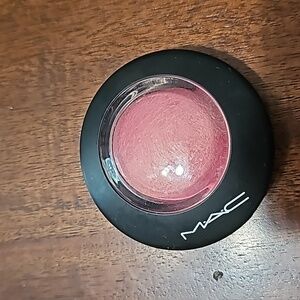 Mac blush